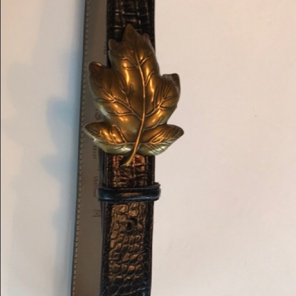 Talbots Leather Belt w/Gold Leaf Buckle - Picture 2 of 4